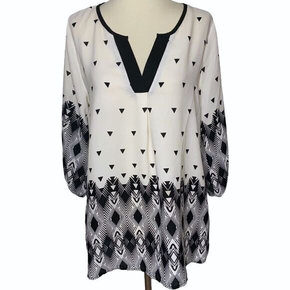 EVERLY popover blouse size M - Picture 3 of 9
